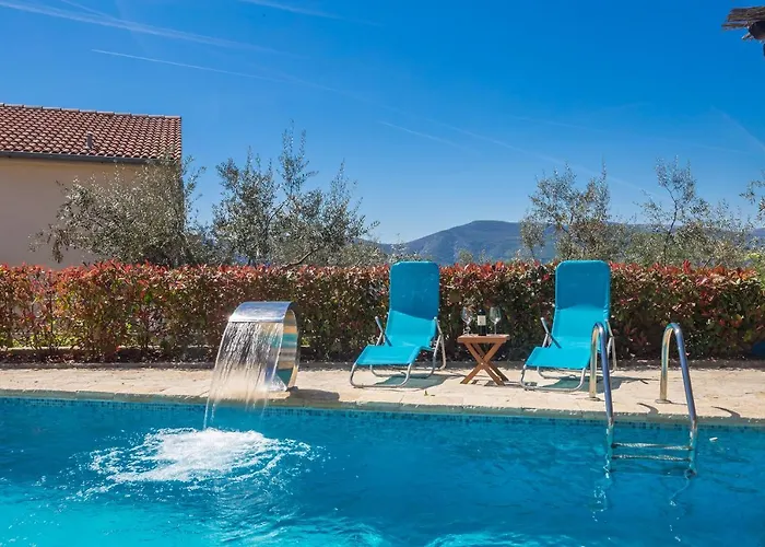 Vila House Brzac