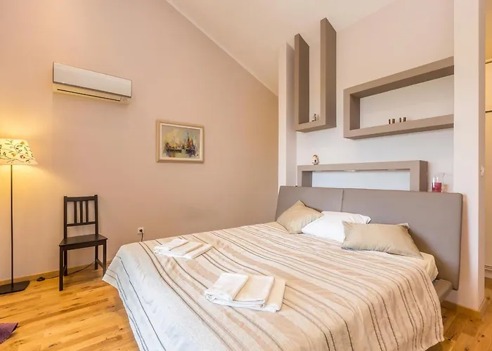 House Vila Brzac