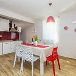 Villa House *